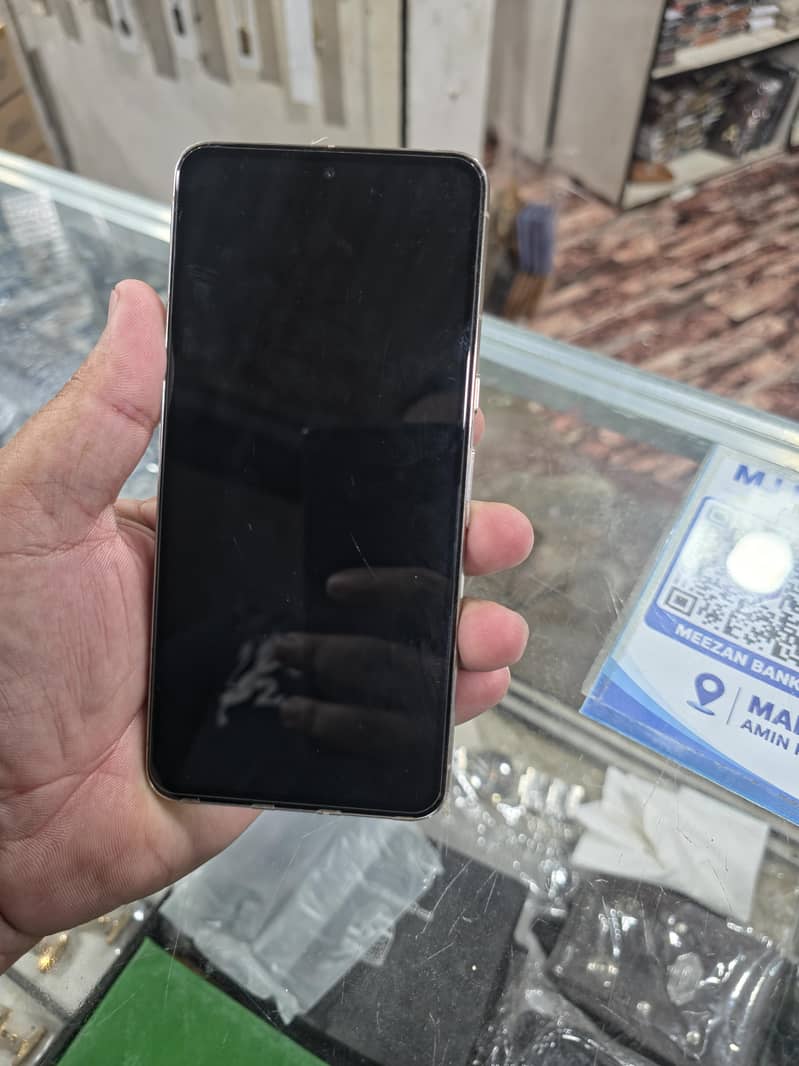 Google Pixel 8 Pro 2