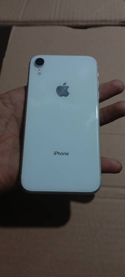 Apple iPhone XR