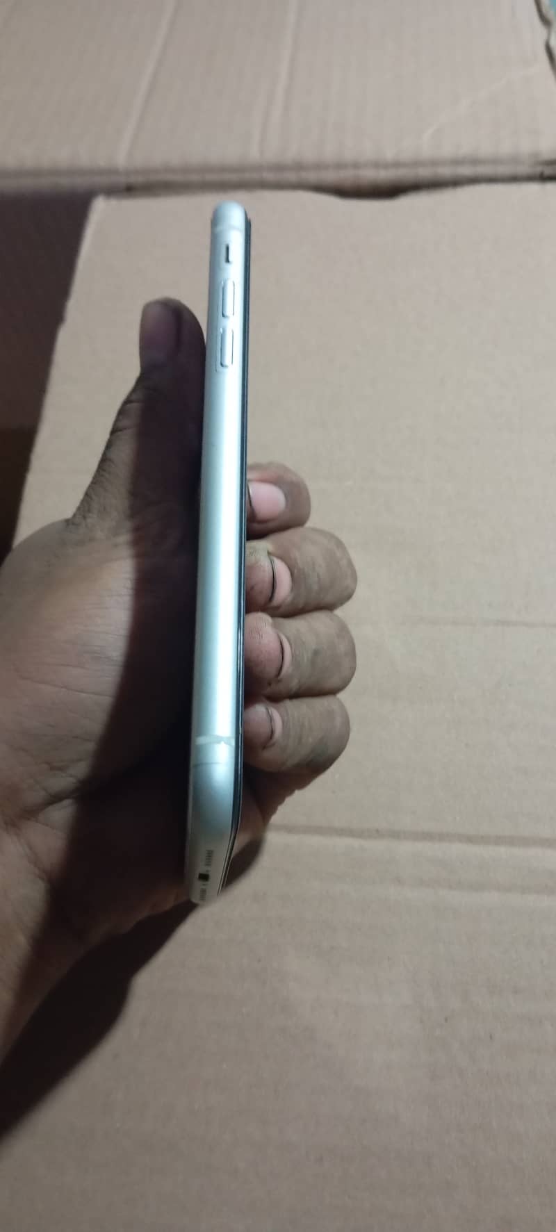 Apple iPhone XR 2