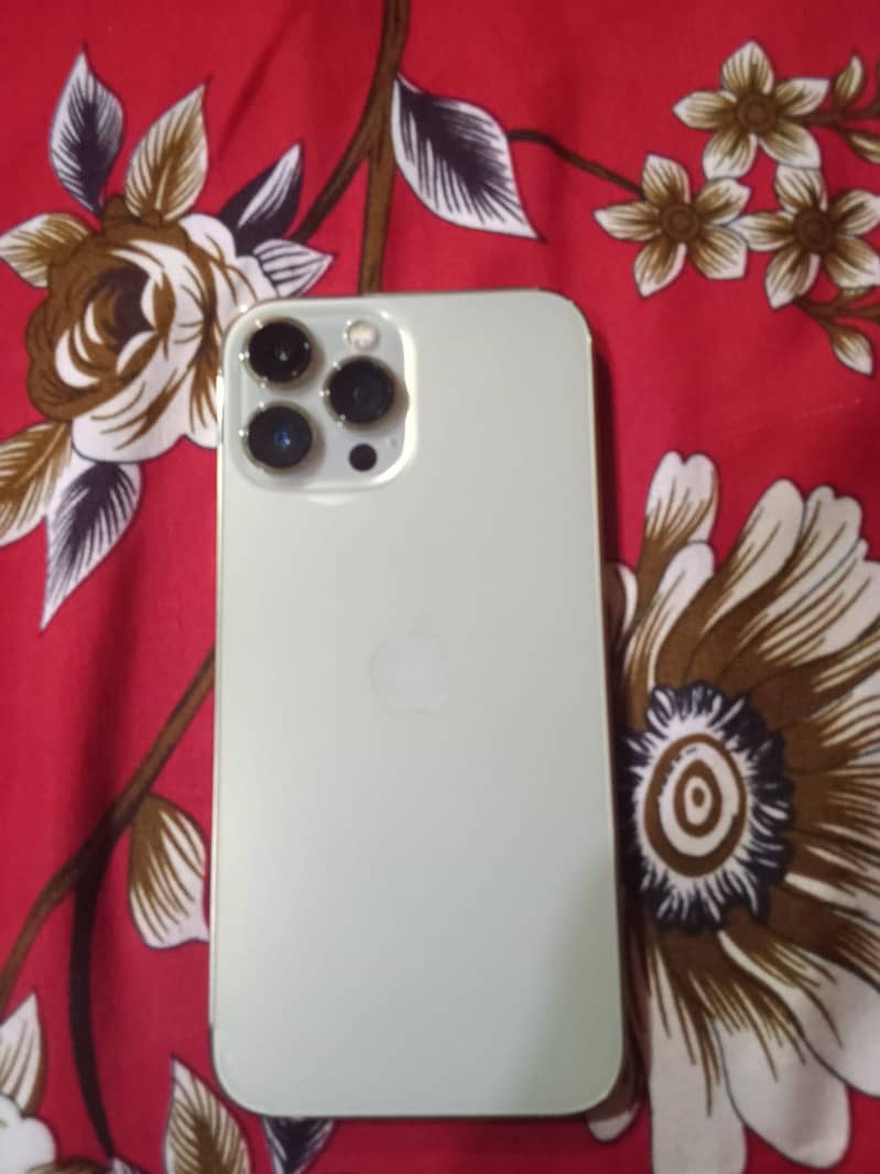 Apple iPhone 13 pro max 5