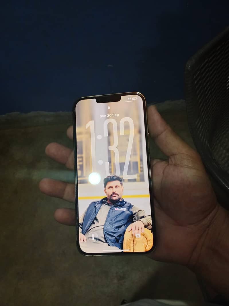 Apple iPhone 13 pro max 10