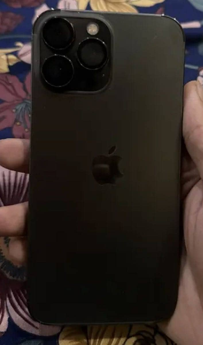 Apple iPhone 15 Pro Max 0