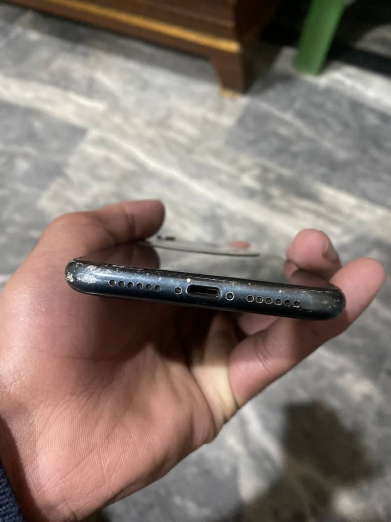 Apple iPhone XR 2