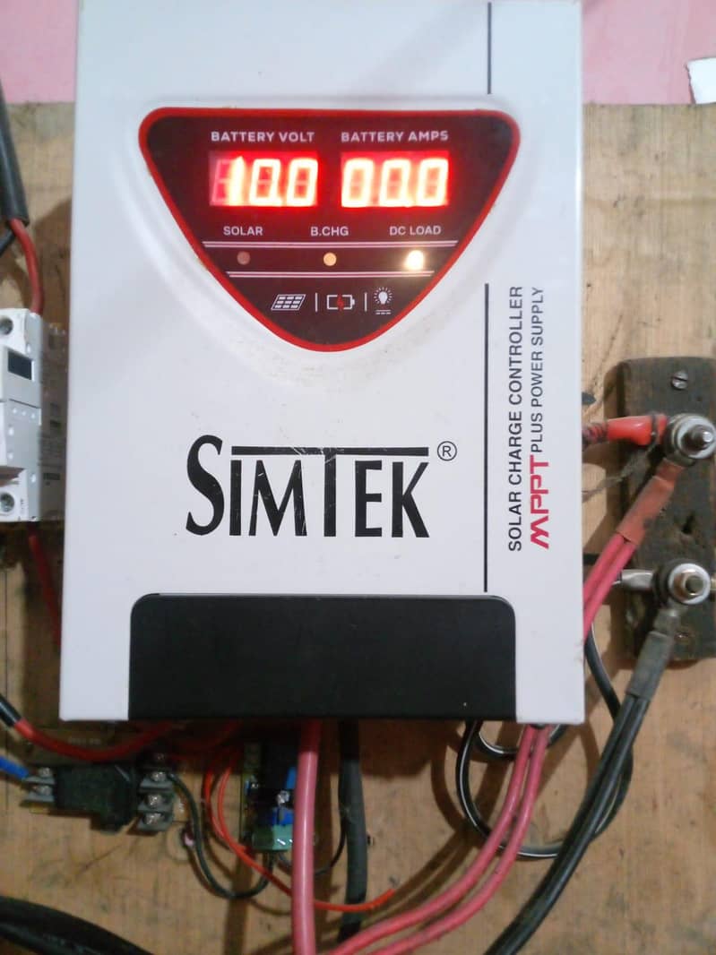 simtek MPP 70amp charge controller  DC King 1