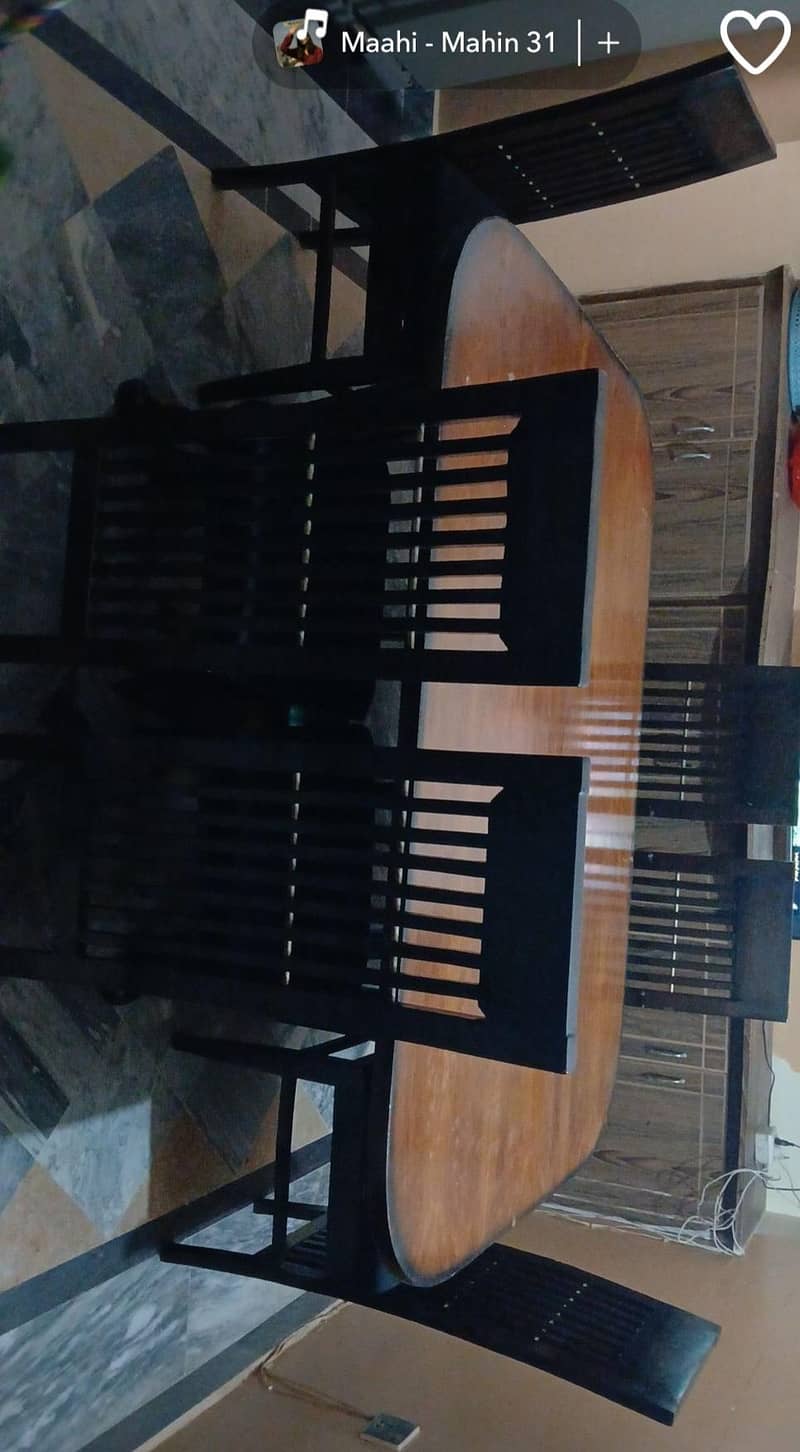 Dining table 3