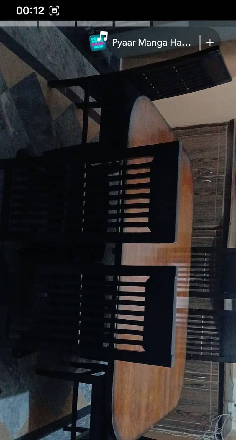 Dining table 5