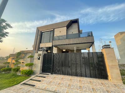 10 Marla Double Unit House For Sale in Phase 7 Block Y DHA Lahore