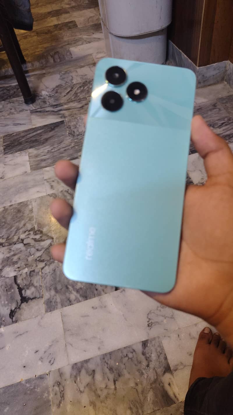 Realme C51 0
