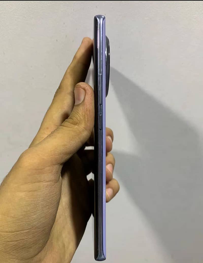 Tecno CAMON 30S 1