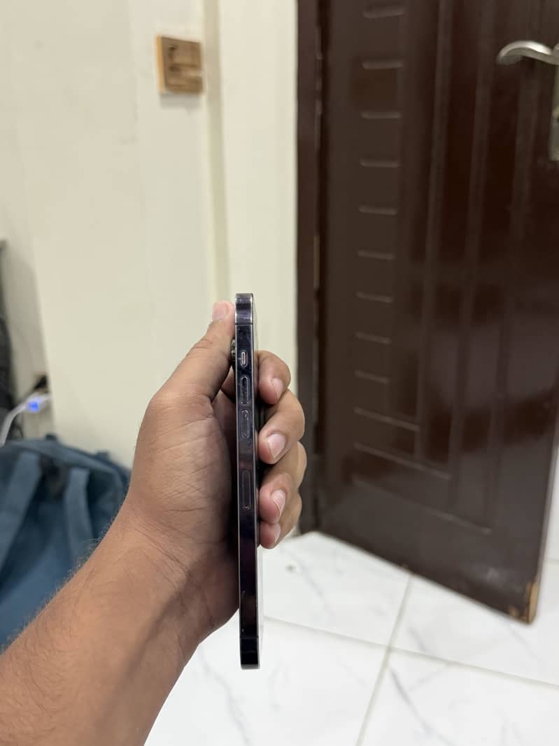 Apple iPhone 14 Pro Max 2