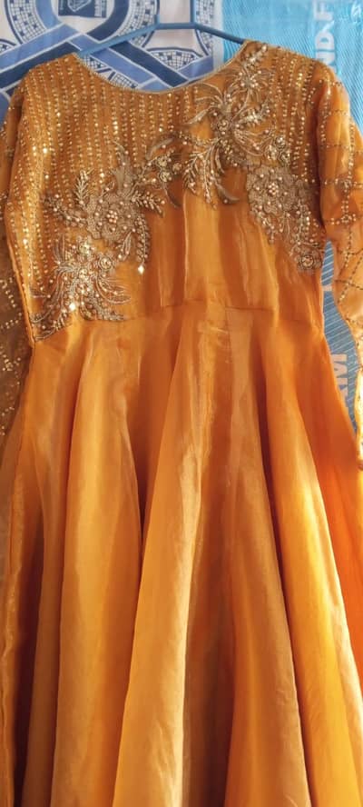 beautiful woman Maxi with shiffon dupatta