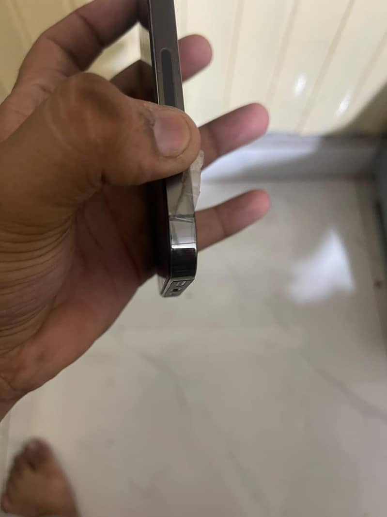 Apple iPhone 12 Pro 2