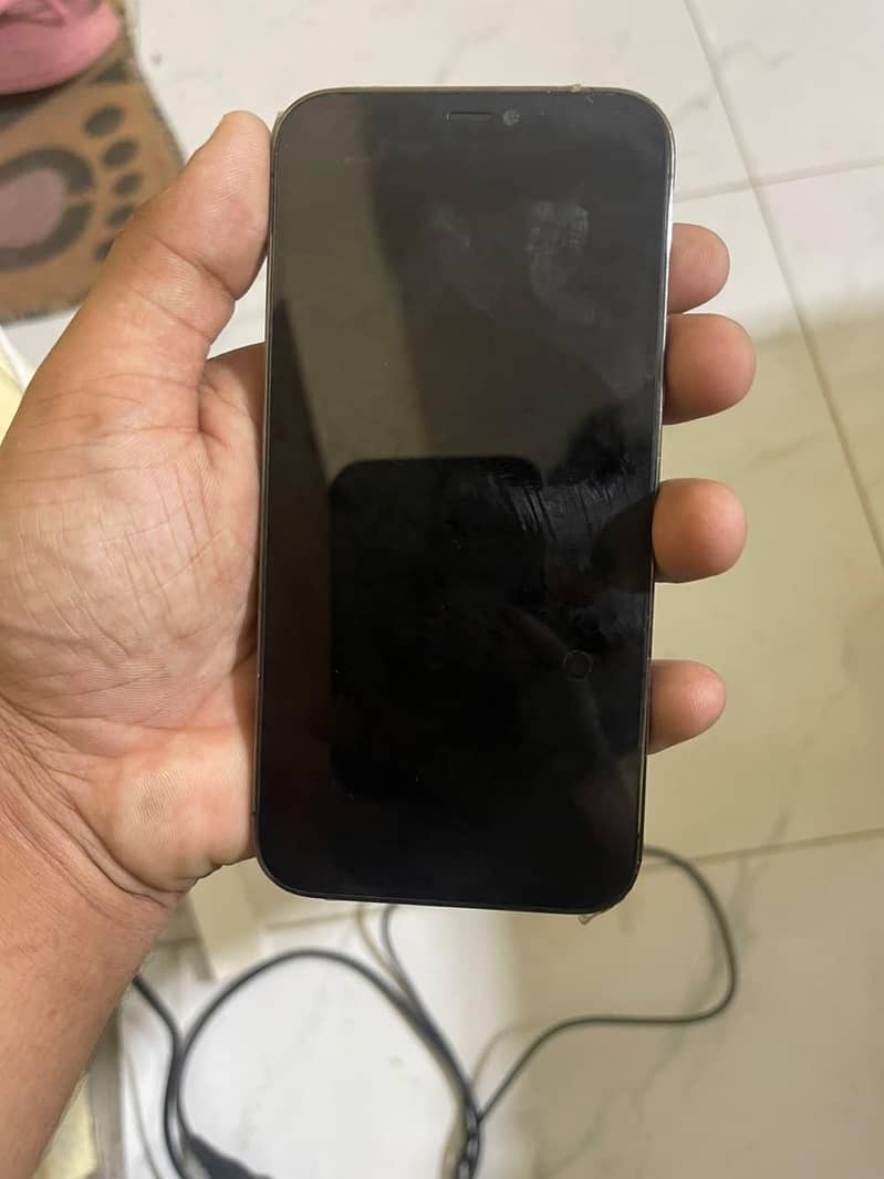 Apple iPhone 12 Pro 3