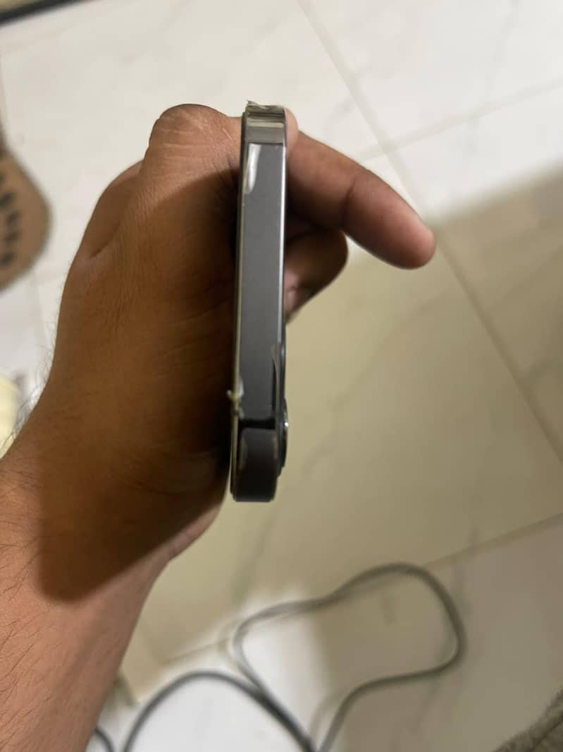 Apple iPhone 12 Pro 6