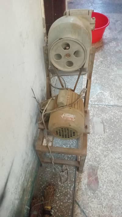 Electric Toka Machine with 2HP Motor - Chaff Cutter - Faisalabad