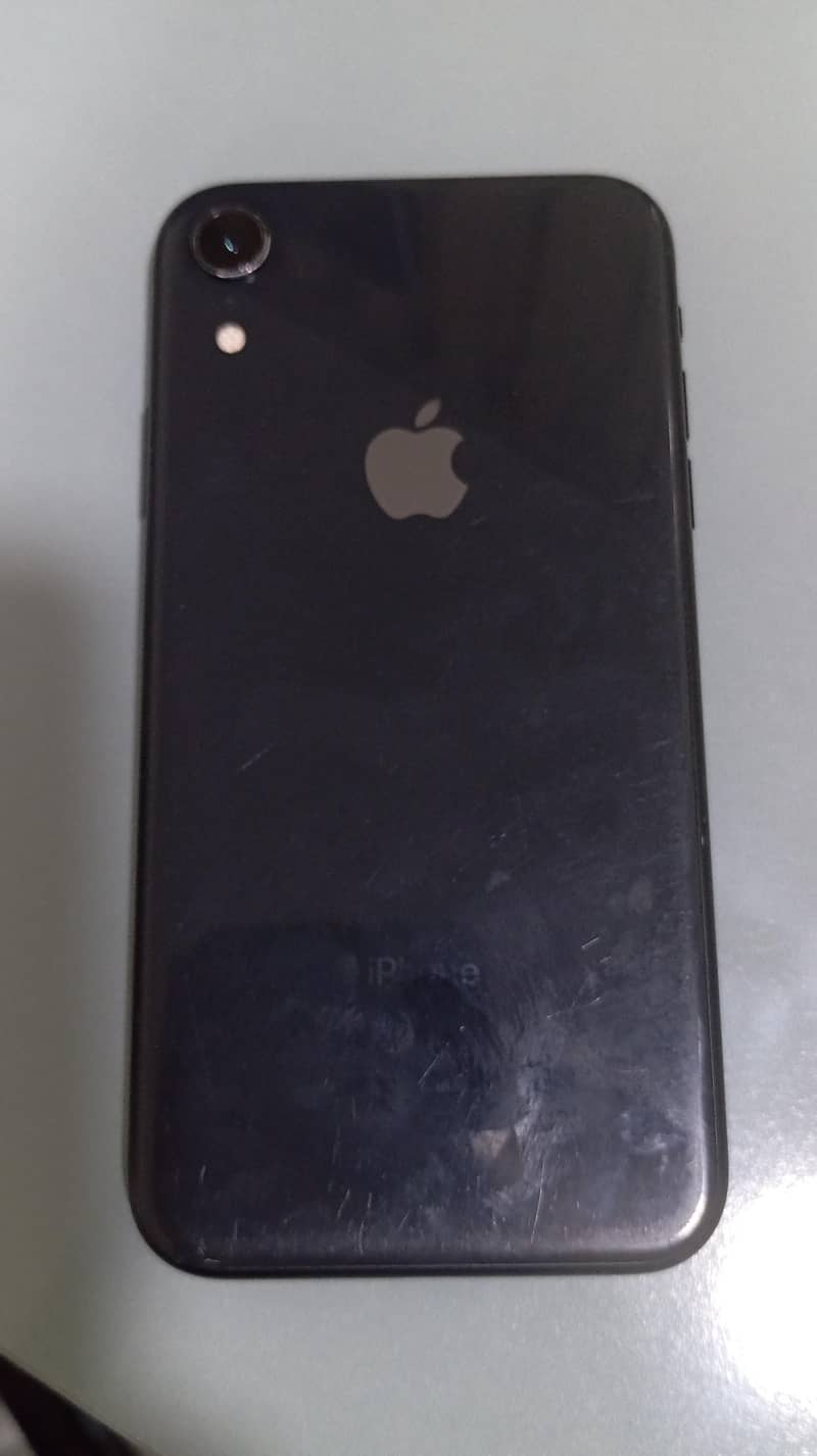 Apple iPhone XR 1