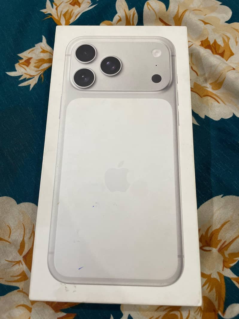 Apple iPhone 17 Pro Max 7