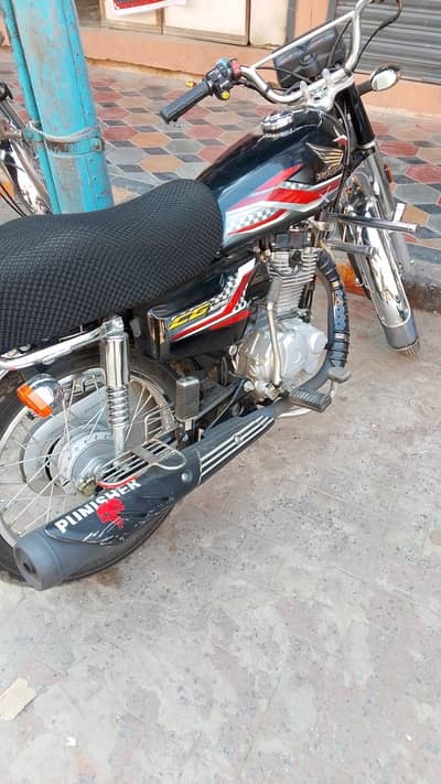 Honda 125 saf condition one hand use