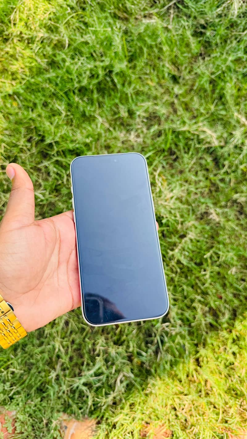 Apple iPhone 17 Pro Max 2