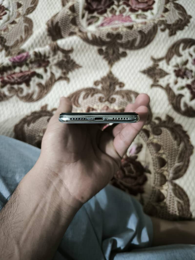 Apple iPhone X 2