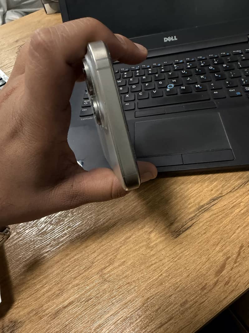 Apple iPhone 15 Pro Max 3
