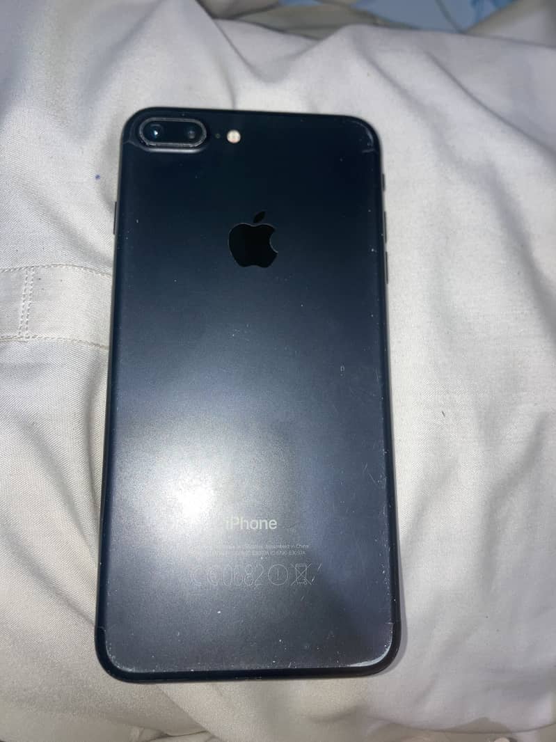 Apple iPhone 7 Plus 1