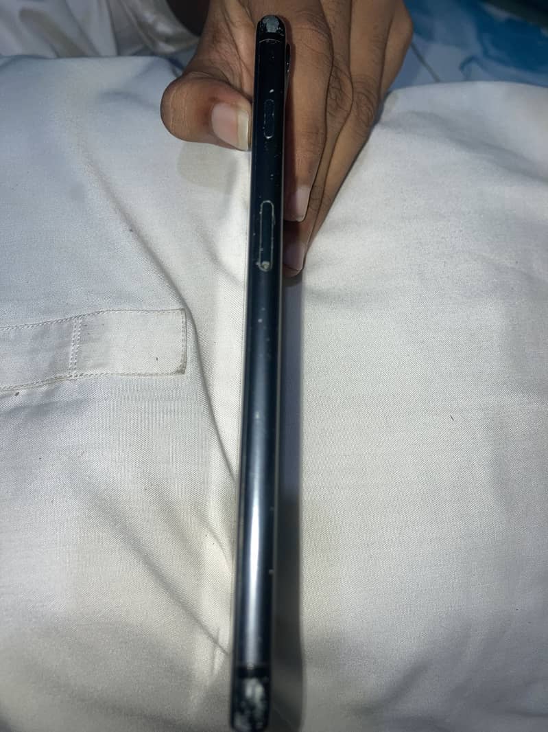 Apple iPhone 7 Plus 2