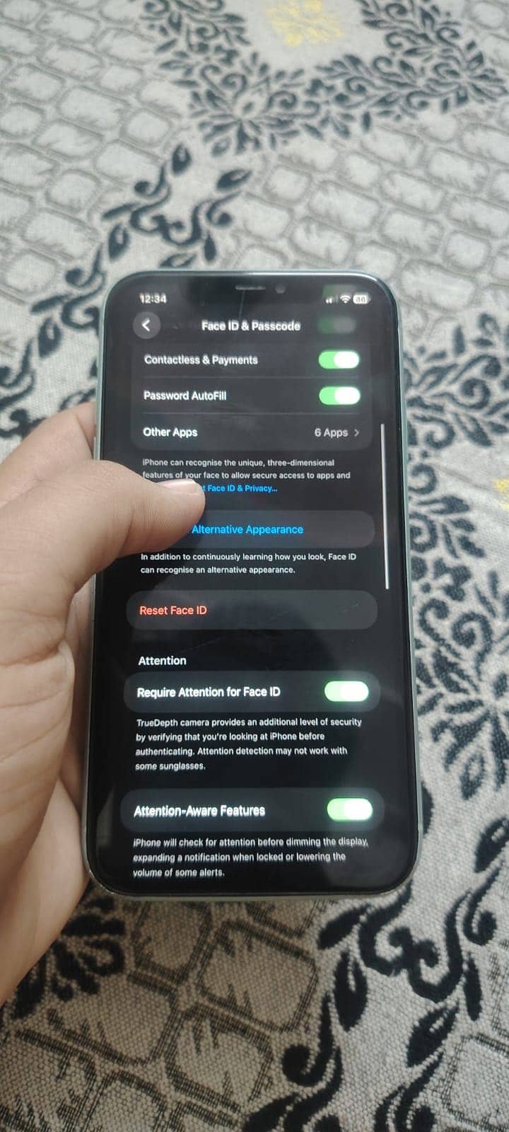 Apple iPhone 11 0