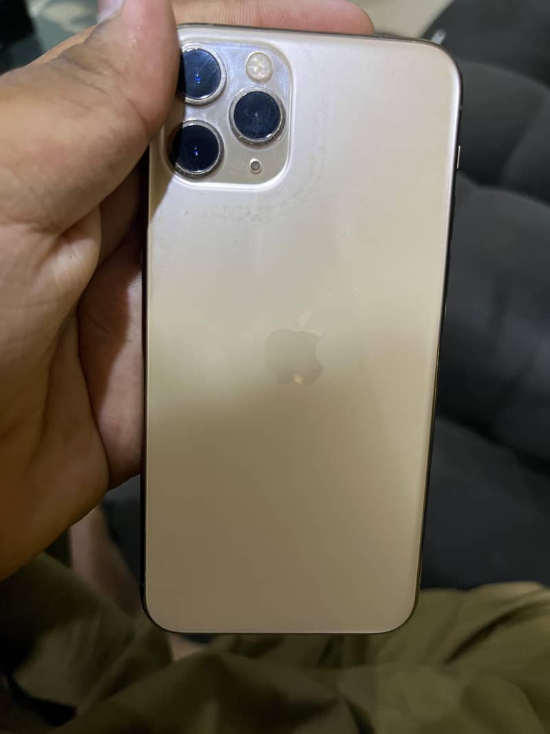 Apple iPhone 11 Pro 1