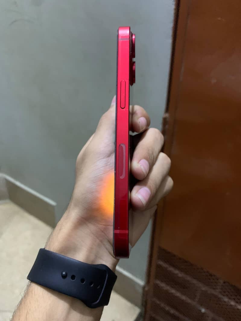Apple iPhone 13 1