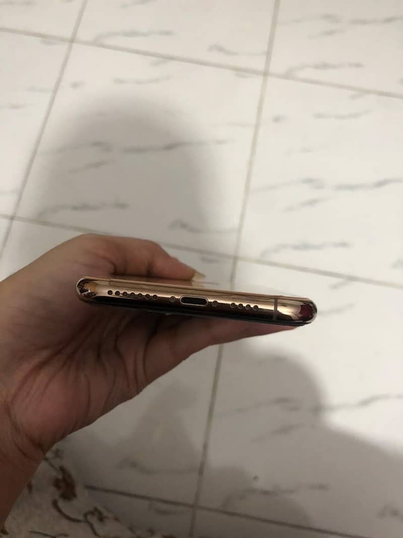 Apple iPhone 11 Pro Max 5