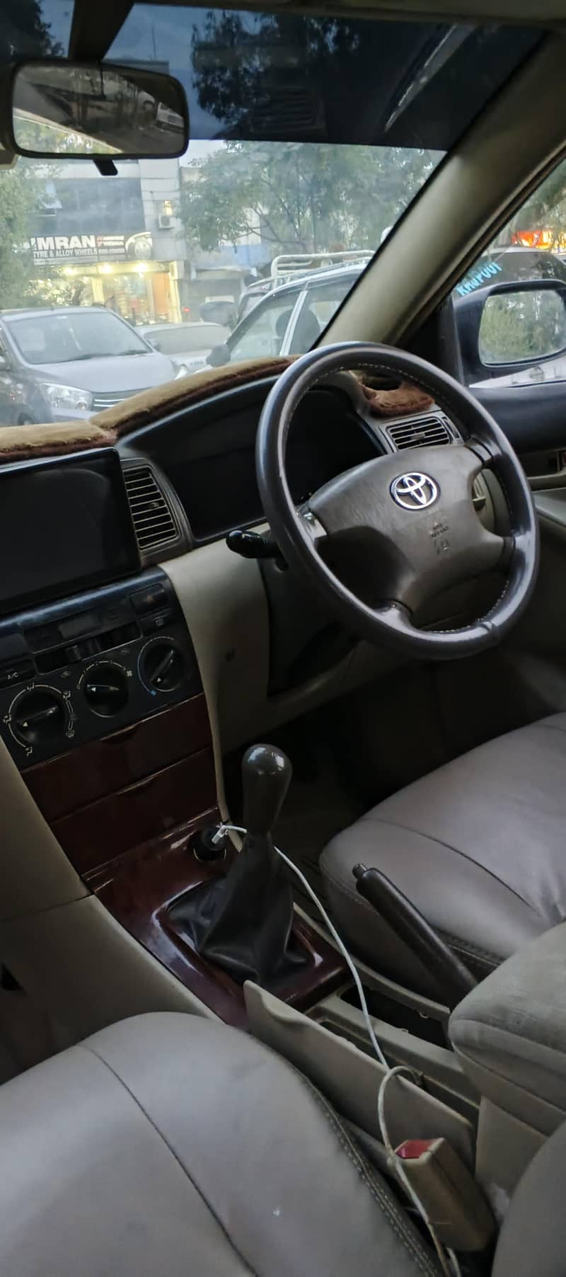 Corolla  2D saloon 2005 model 4