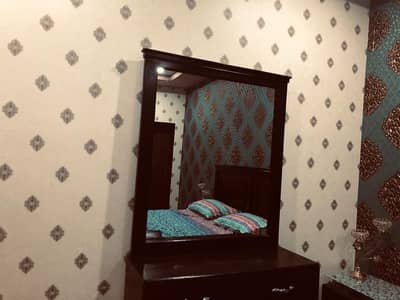 bed ,dressing table,2 side tables