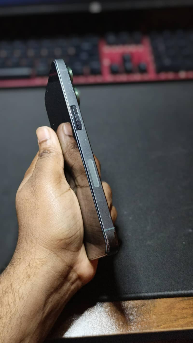 iphone 13 Pro JV 10/10 condition 5