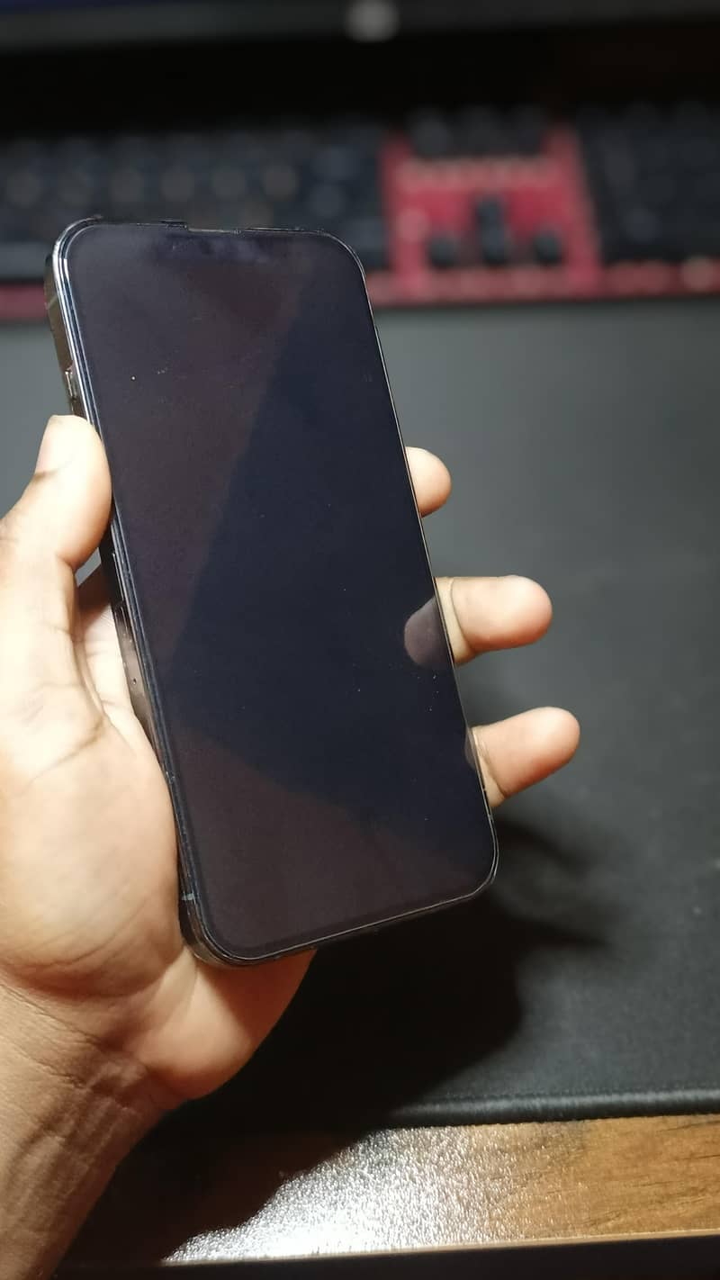 iphone 13 Pro JV 10/10 condition 8