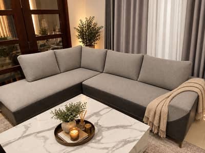 5 Seater L-Shaped Sofa | Spring Mattress | Leather Base