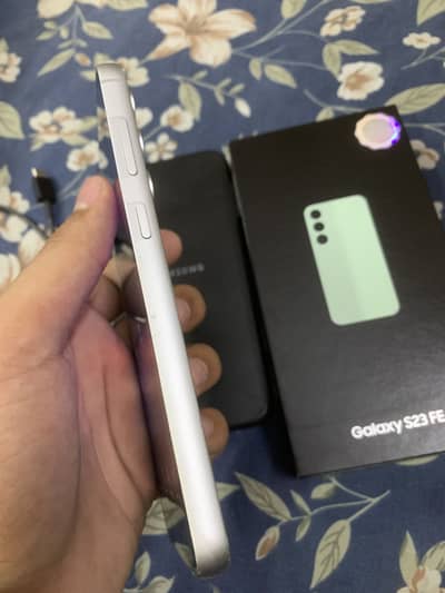 Samsung Mobile S23 FE