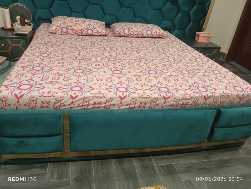 Bed with dressing table without mattress 4