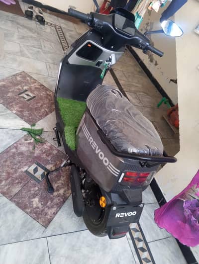 evee a11 electric sctty