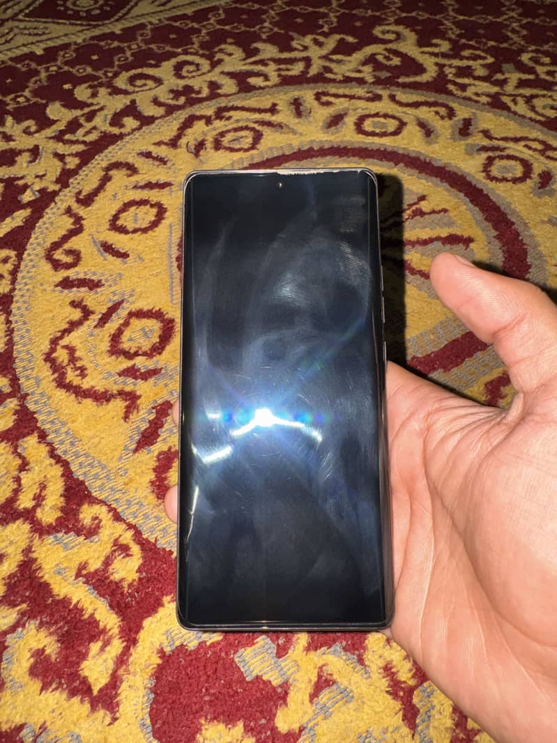 Tecno CAMON 40 Pro 1
