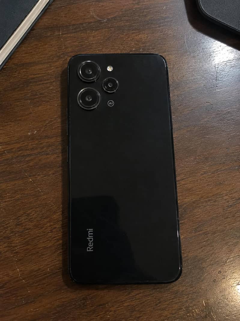 Xiaomi Redmi 12 1