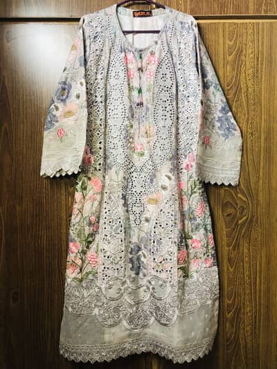 W DOT 313 brand new untouched 3 piece suit size L with tag 7500