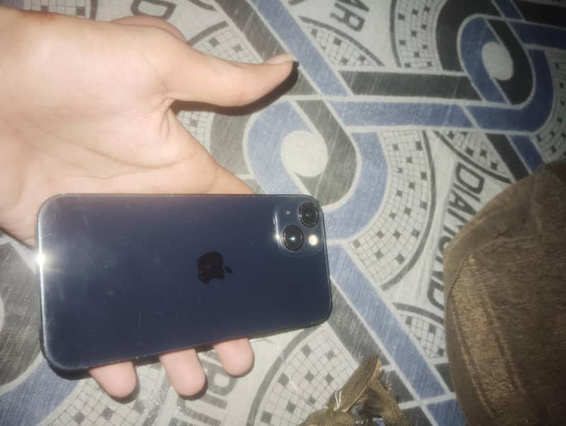 Apple iPhone 13 1