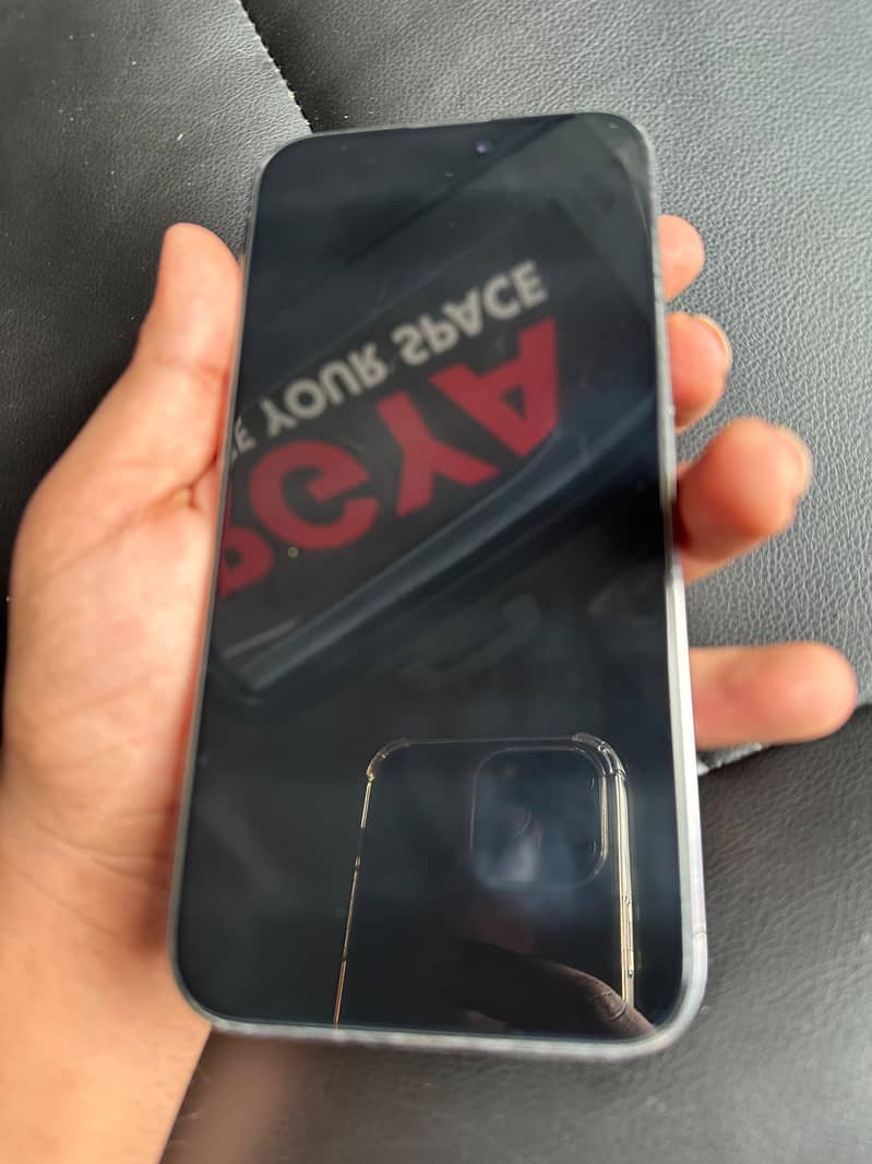 Apple iPhone 14 Pro Max 1