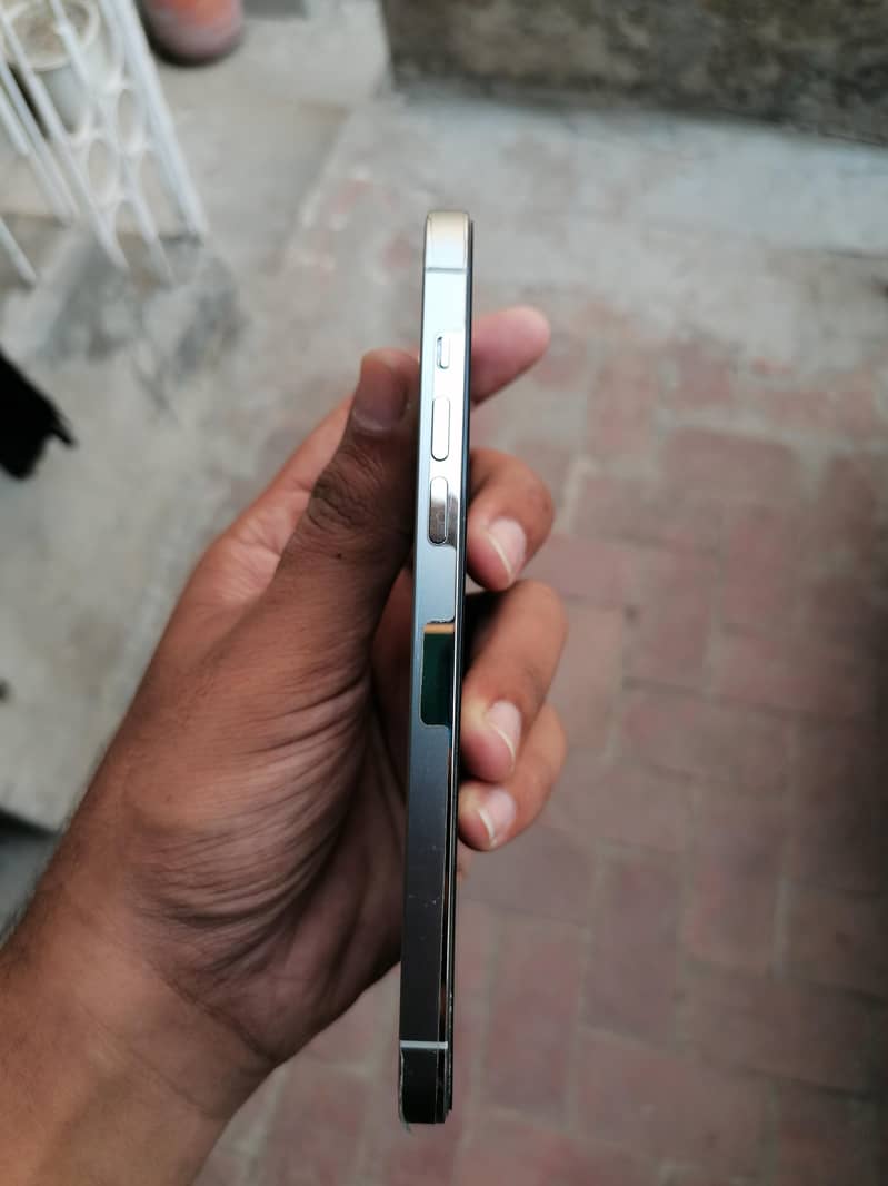 Apple iPhone 14 Pro Max 6