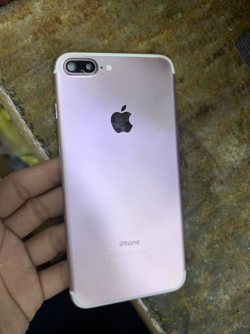 Apple iPhone 7 Plus 2