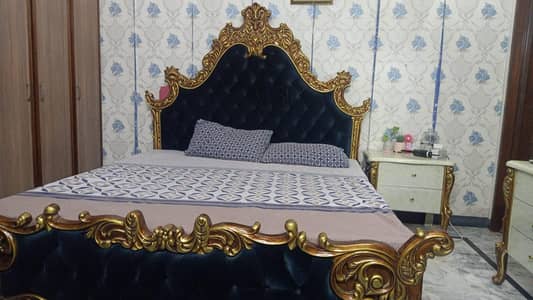 King size Bed set with 2 side table and dressing table