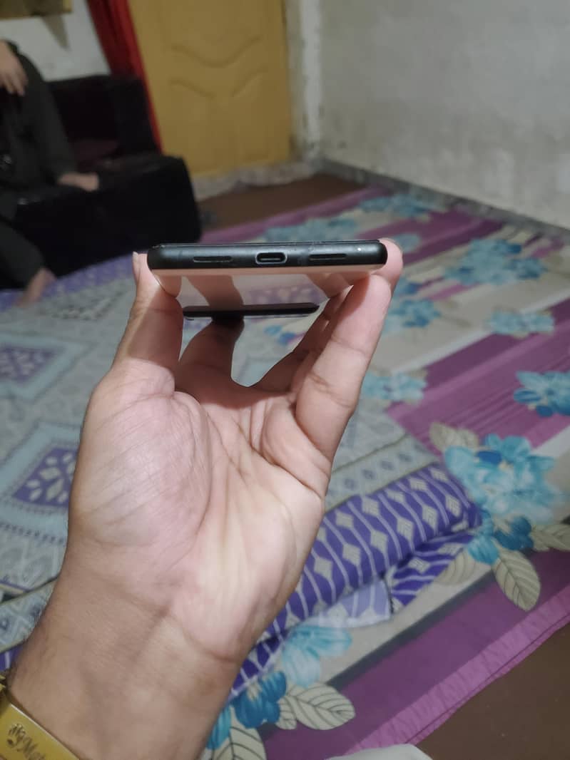 Google Pixel 6 5