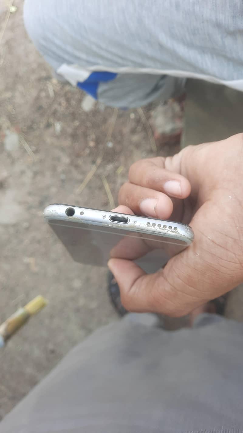 Apple iPhone 6S 1