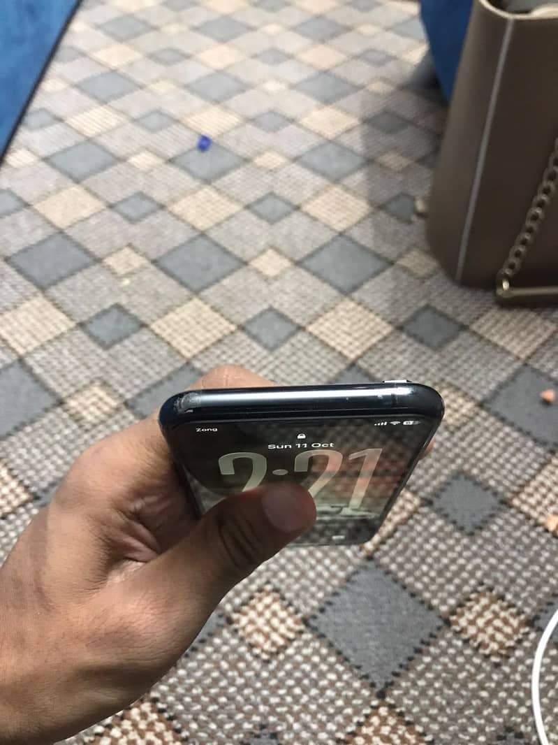 Apple iPhone 11 Pro 0